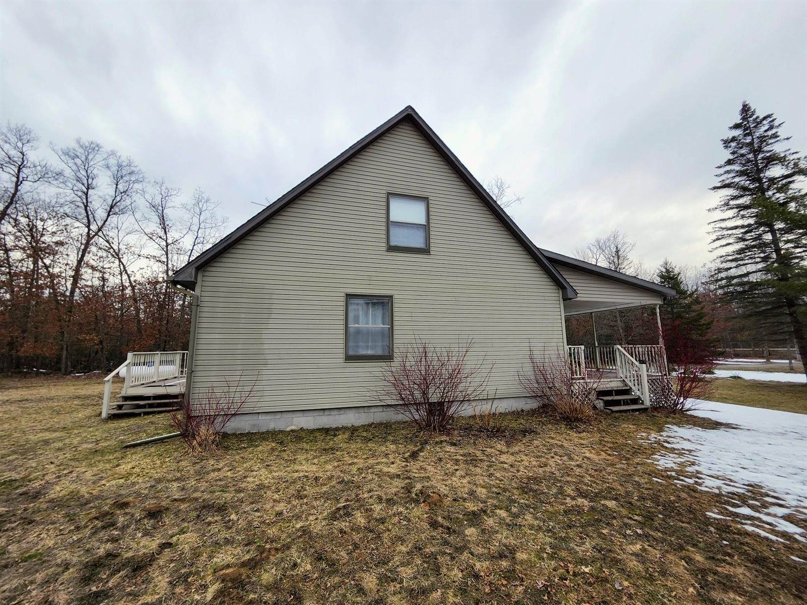 18897 Hoxeyville Road, Dublin, MI 49689