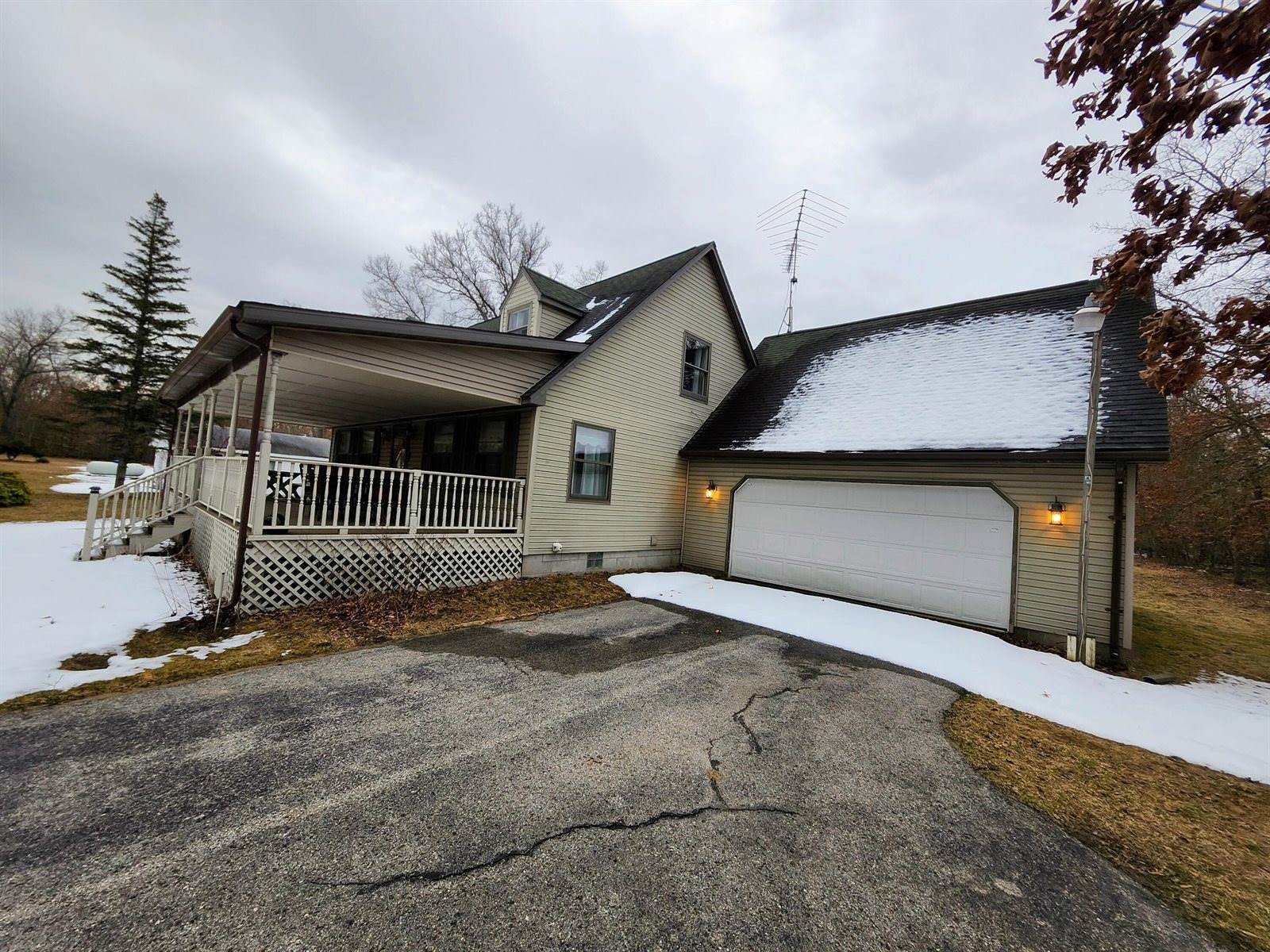 18897 Hoxeyville Road, Dublin, MI 49689