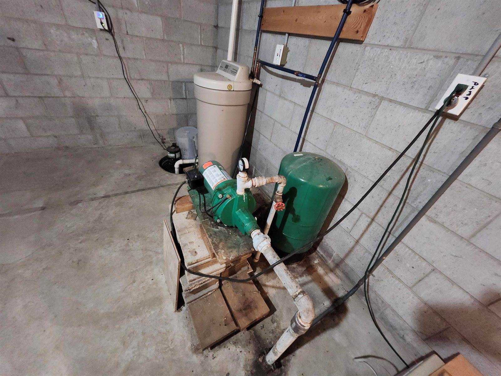 18897 Hoxeyville Road, Dublin, MI 49689