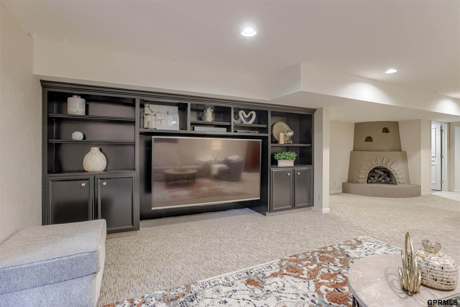 8903 Douglas Court, Omaha, NE 68114