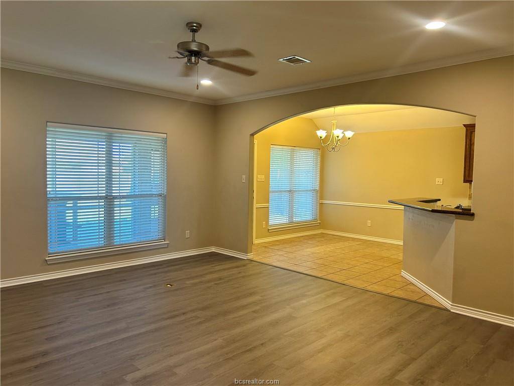 3917 Latinne Lane, College Station, TX 77845