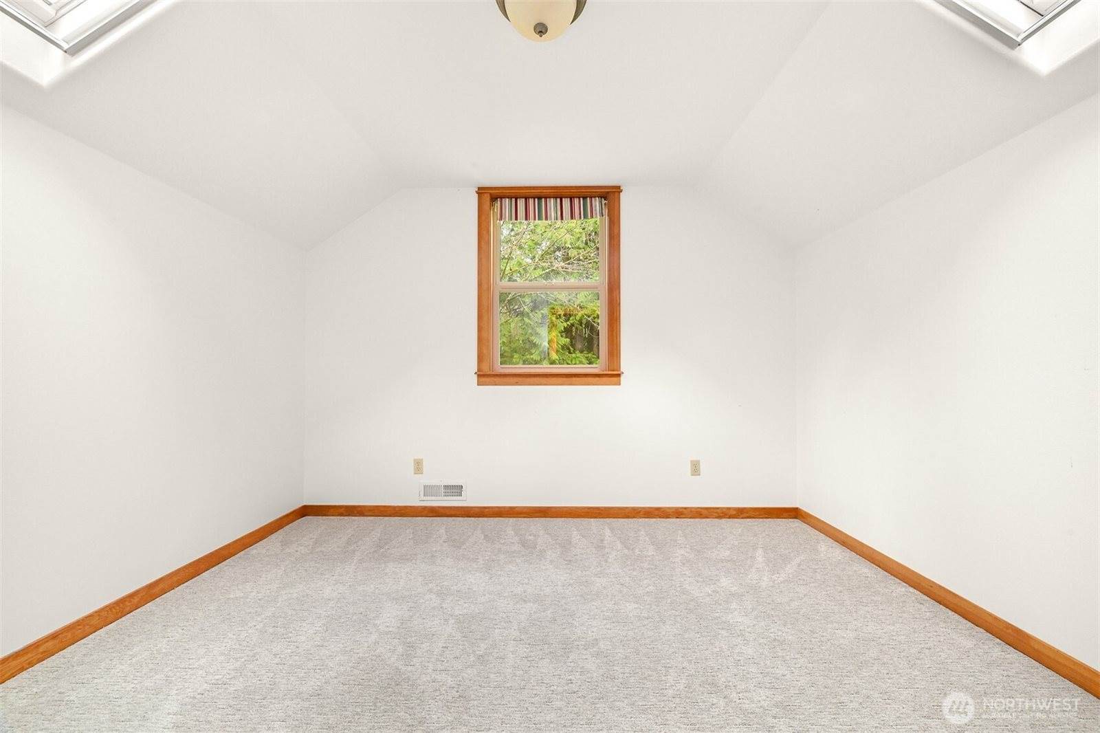 6052 East 24th Avenue, Bellingham, WA 98226