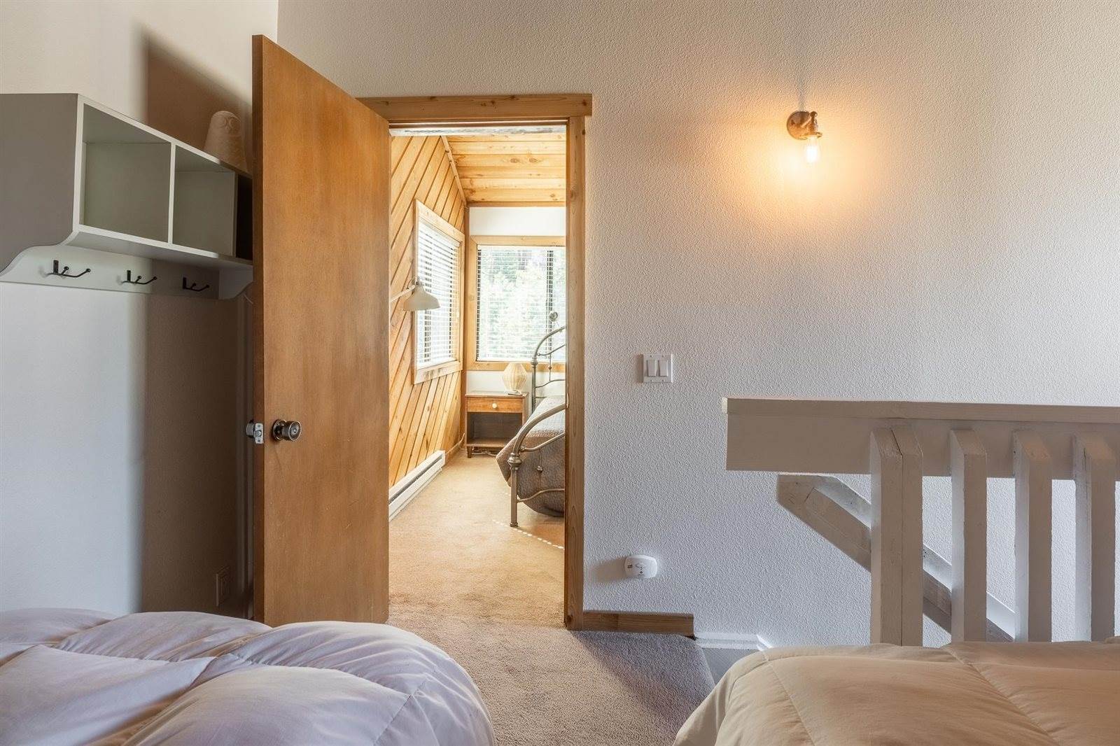 273 Rainbow Lane, Mammoth Lakes, CA 93546