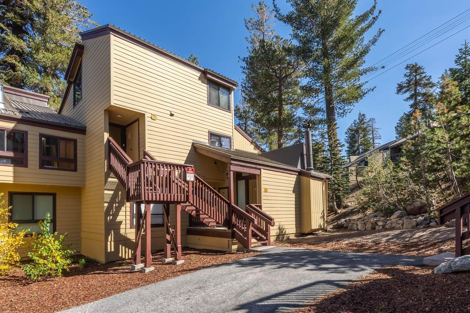 273 Rainbow Lane, Mammoth Lakes, CA 93546