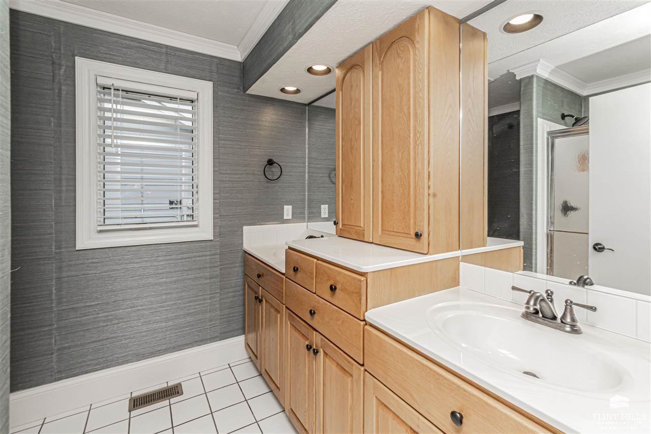 802 Ash Street, Abilene, KS 67410
