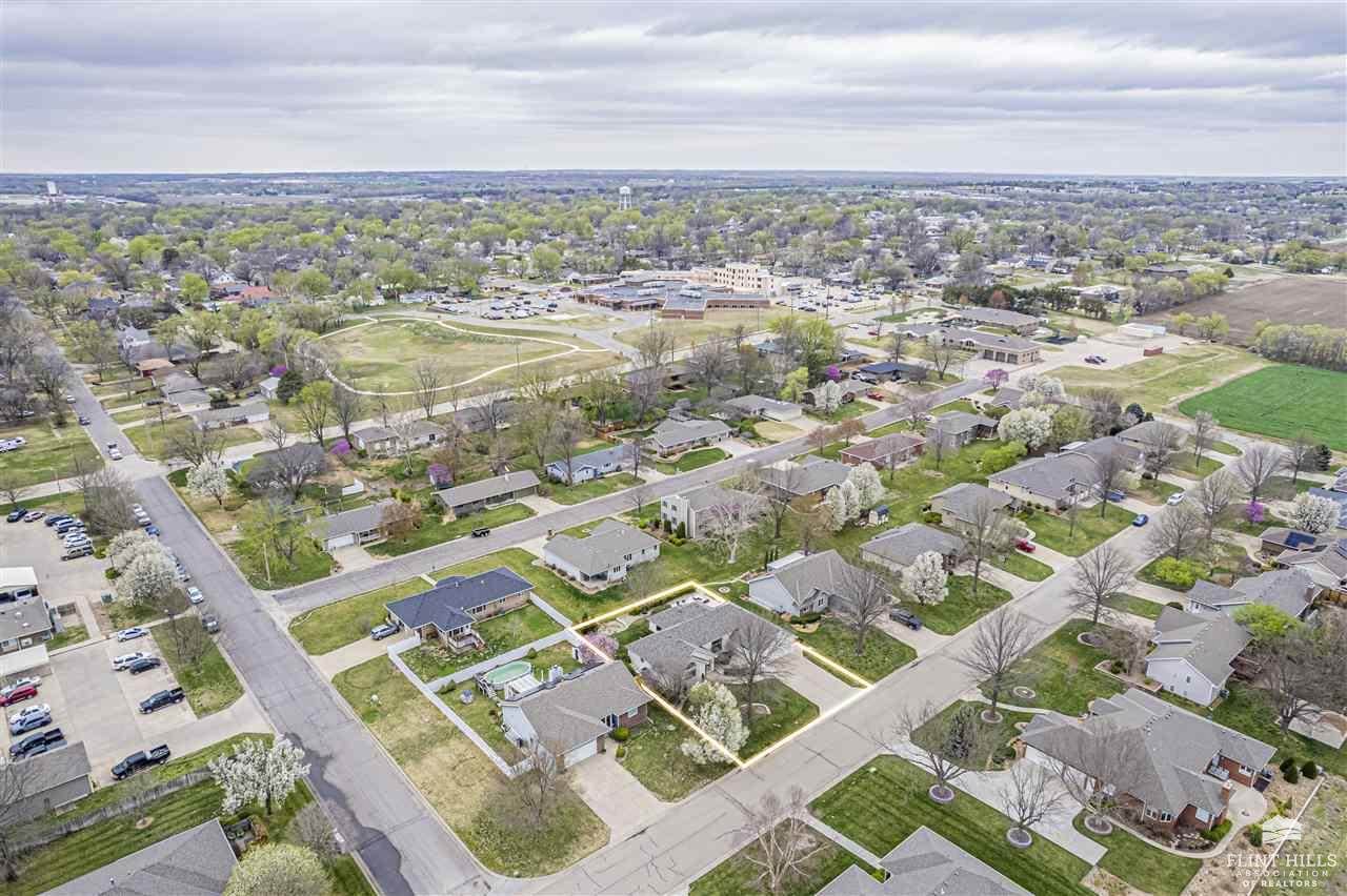 802 Ash Street, Abilene, KS 67410