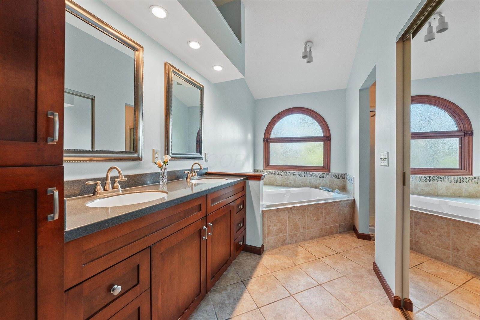 3559 Oarlock Court, Hilliard, OH 43026