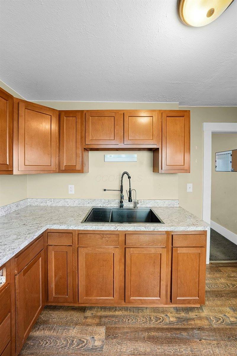37 Allen Street, Newark, OH 43055