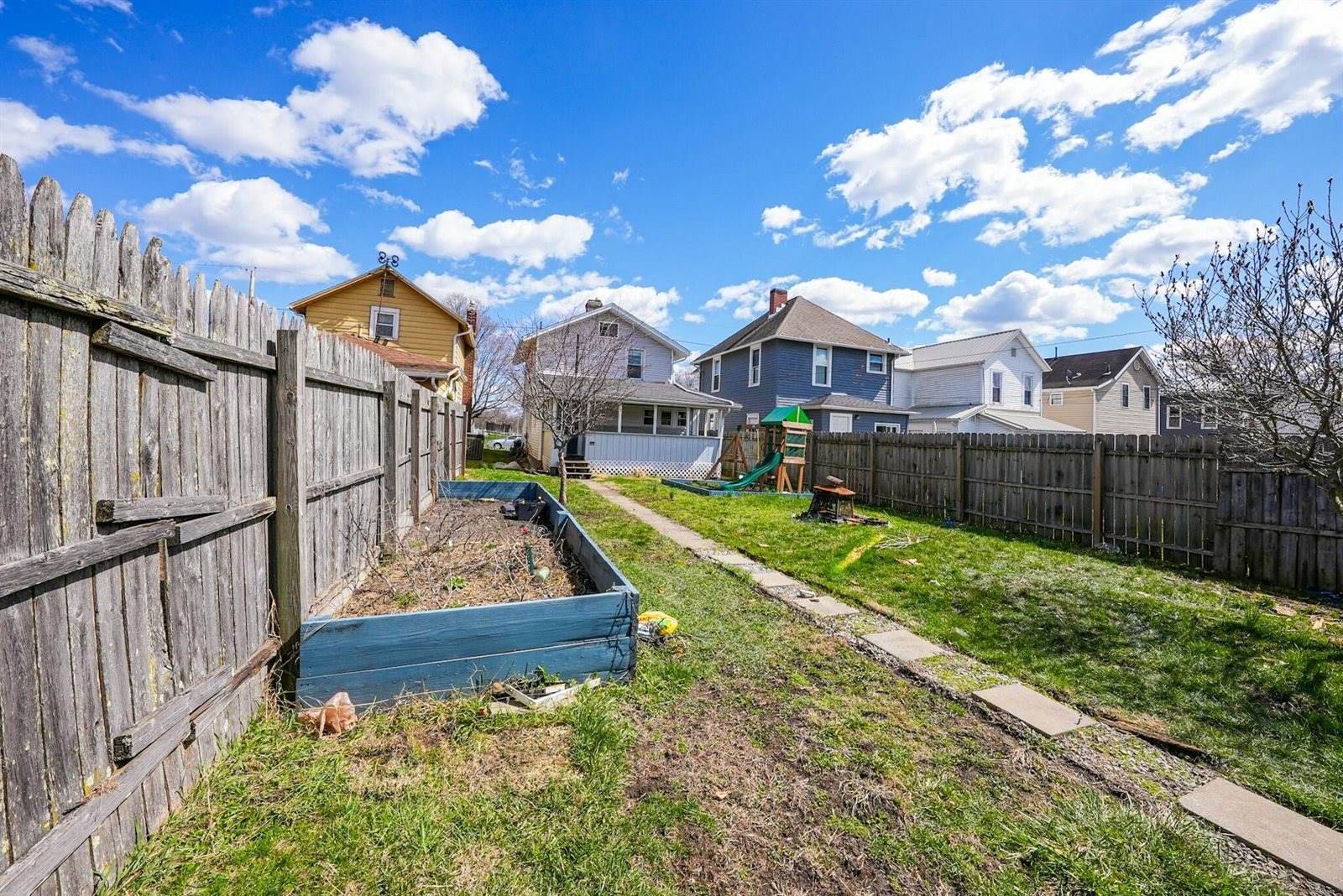 37 Allen Street, Newark, OH 43055