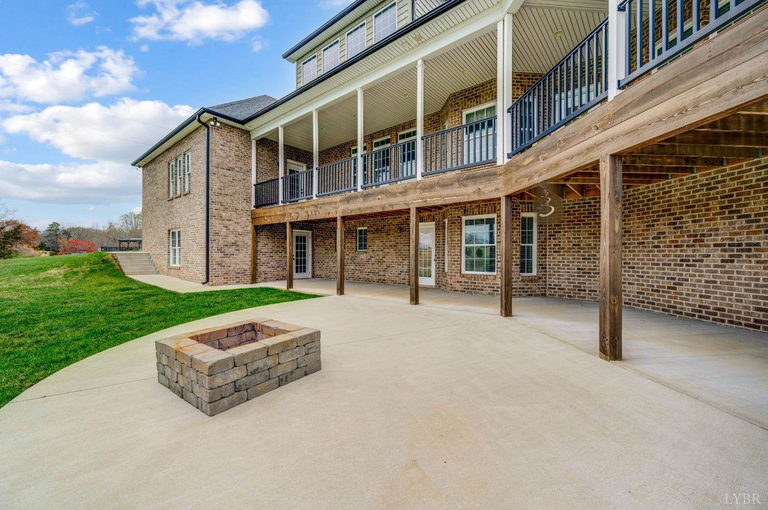 1695 Colby Drive, Forest, VA 24551