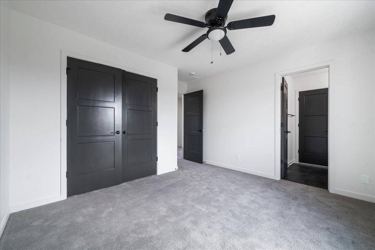 202 Augusta Drive, Treynor, IA 51575