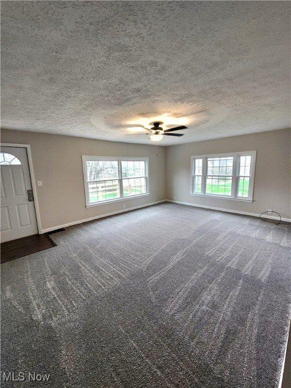 6008 Fairdale Drive, Cambridge, OH 43725