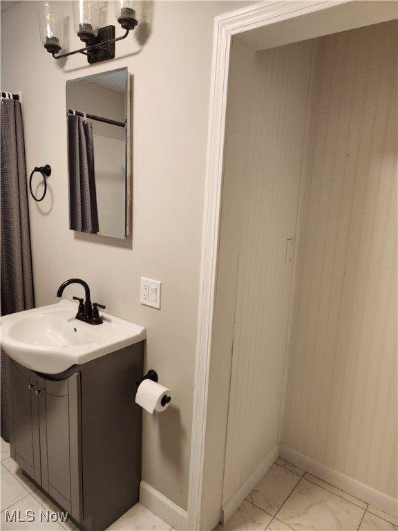 6008 Fairdale Drive, Cambridge, OH 43725