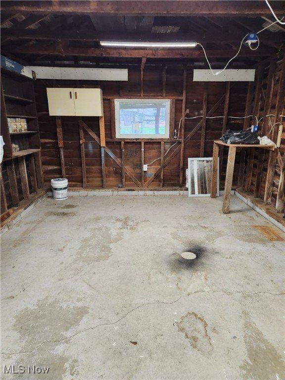 6008 Fairdale Drive, Cambridge, OH 43725