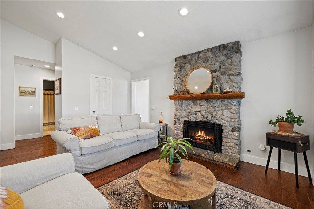 28120 Branch Road, Castaic, CA 91384