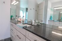 2533 Langer Lane, Bismarck, ND 58504