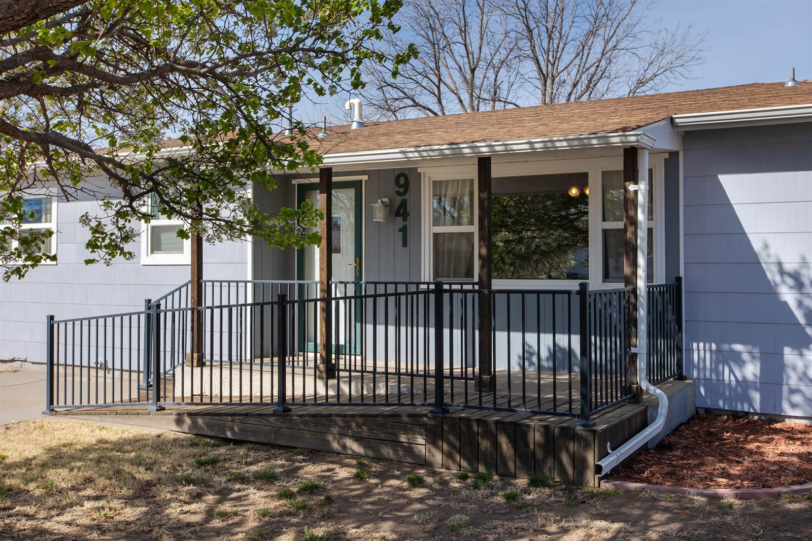 941 N Sullivan St, Ulysses, KS 67880