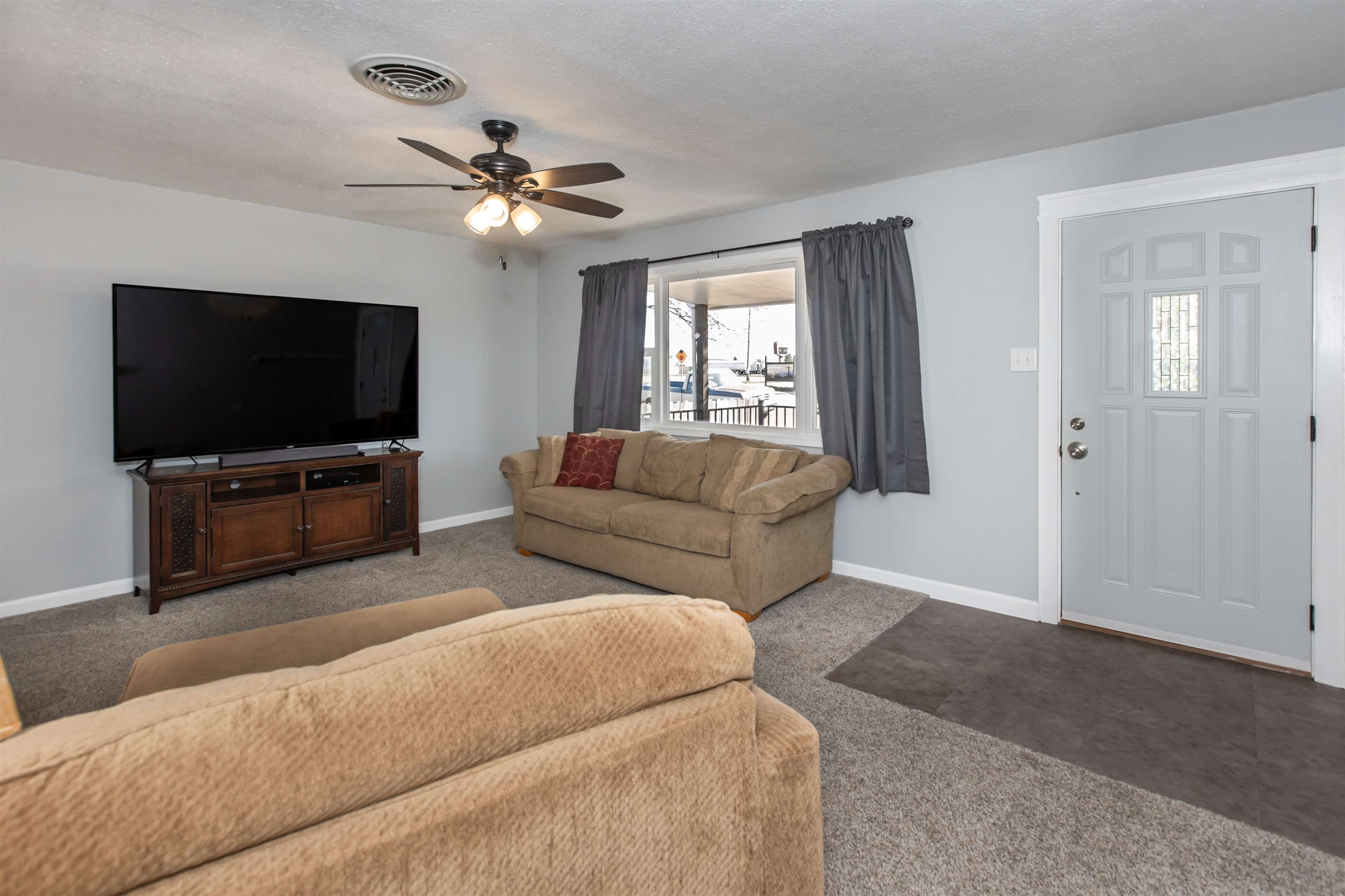 941 N Sullivan St, Ulysses, KS 67880