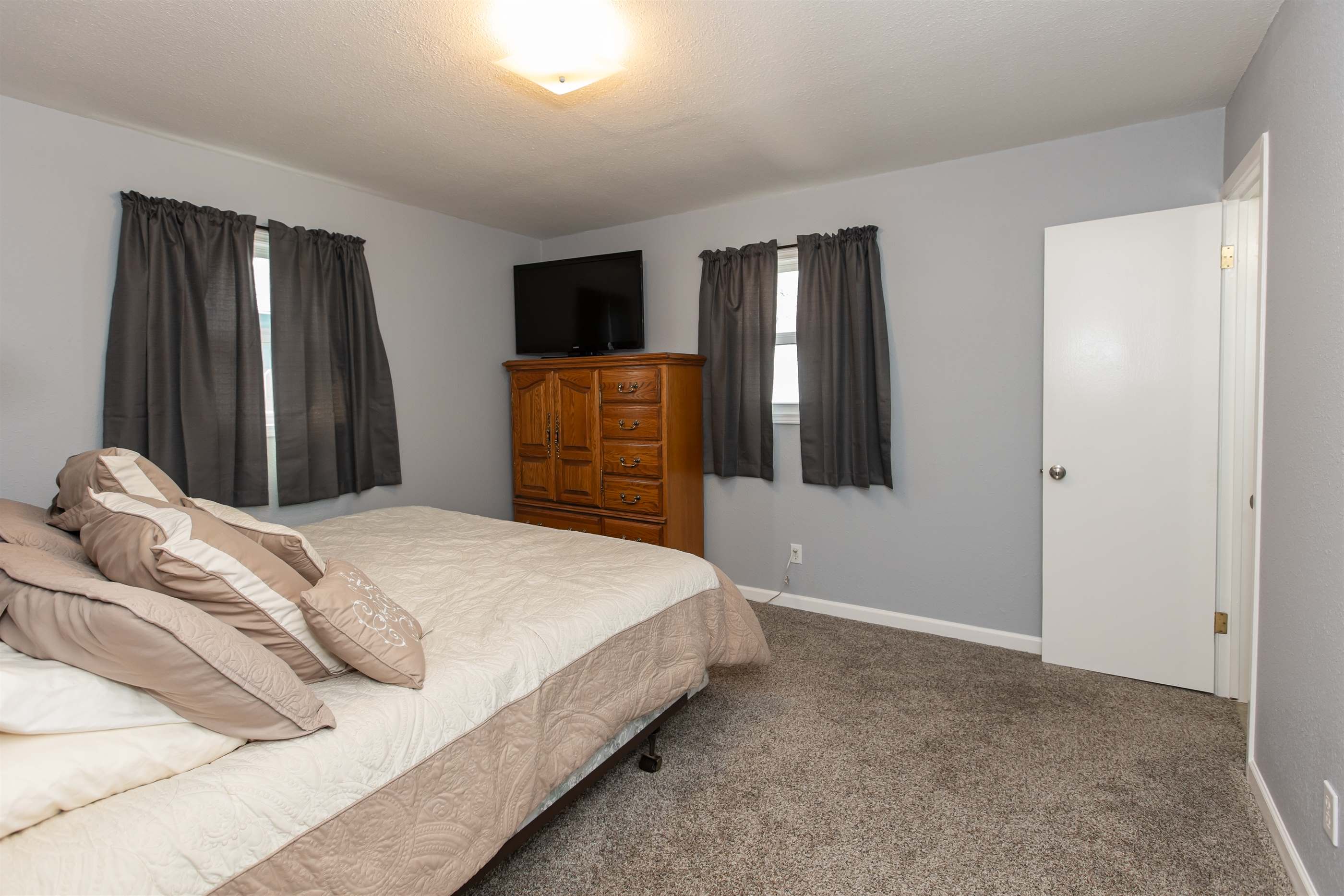 941 N Sullivan St, Ulysses, KS 67880