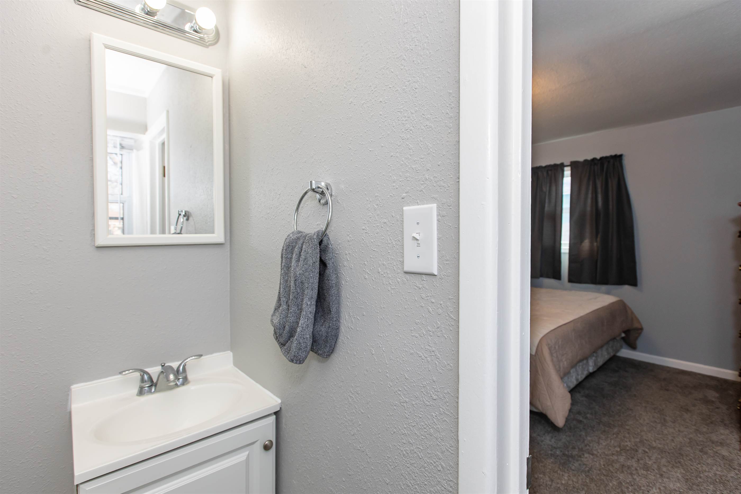 941 N Sullivan St, Ulysses, KS 67880