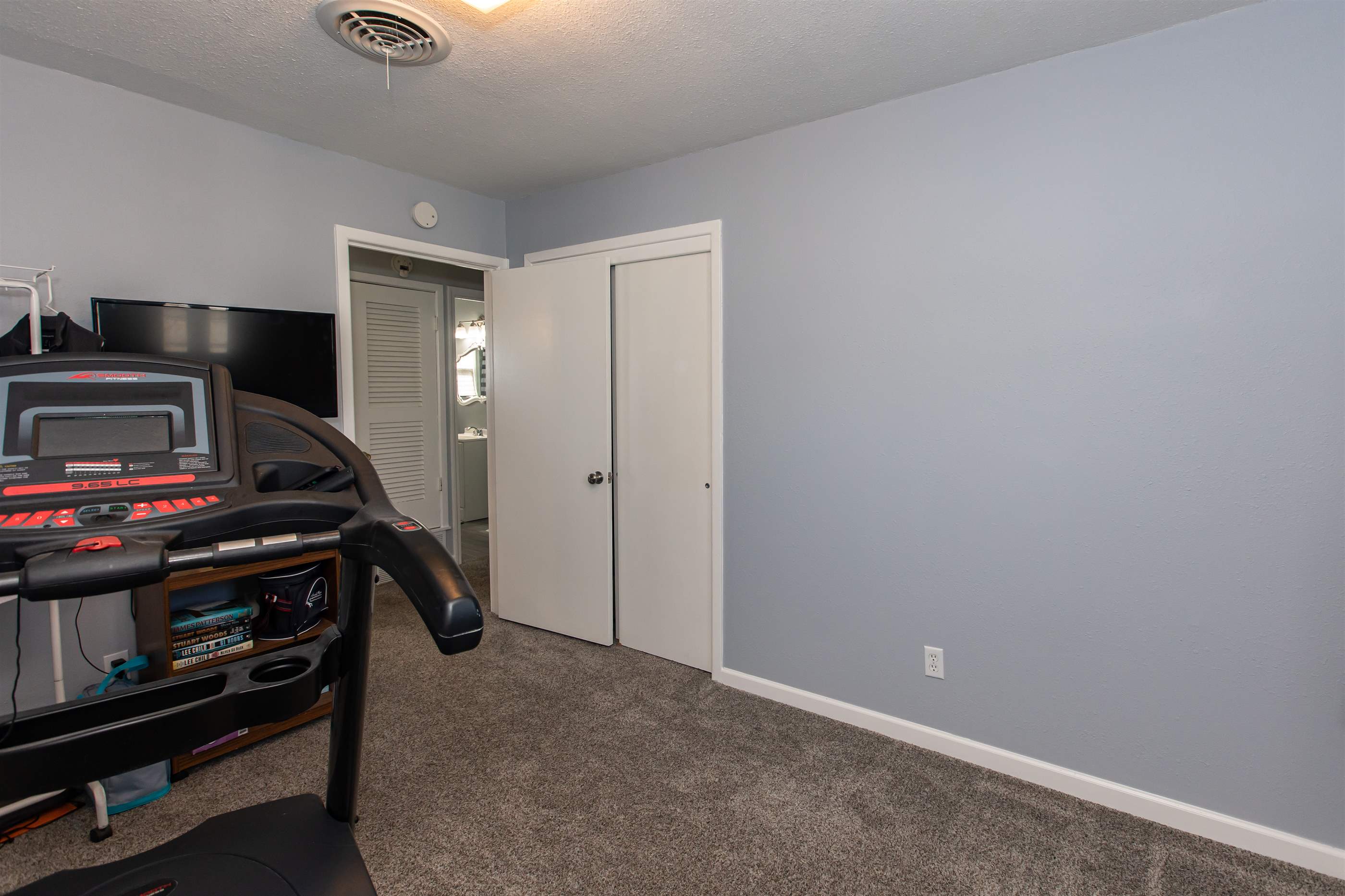 941 N Sullivan St, Ulysses, KS 67880