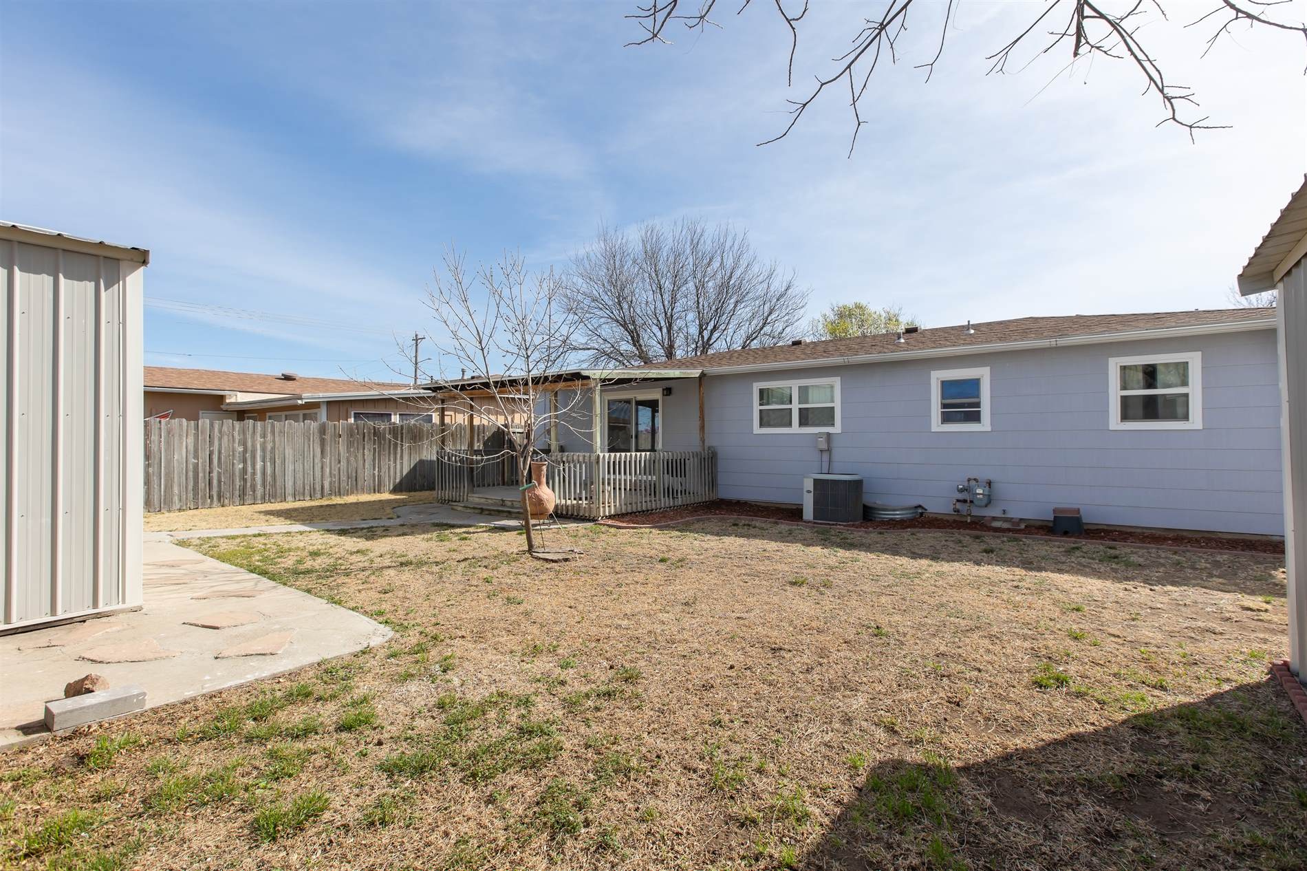 941 N Sullivan St, Ulysses, KS 67880