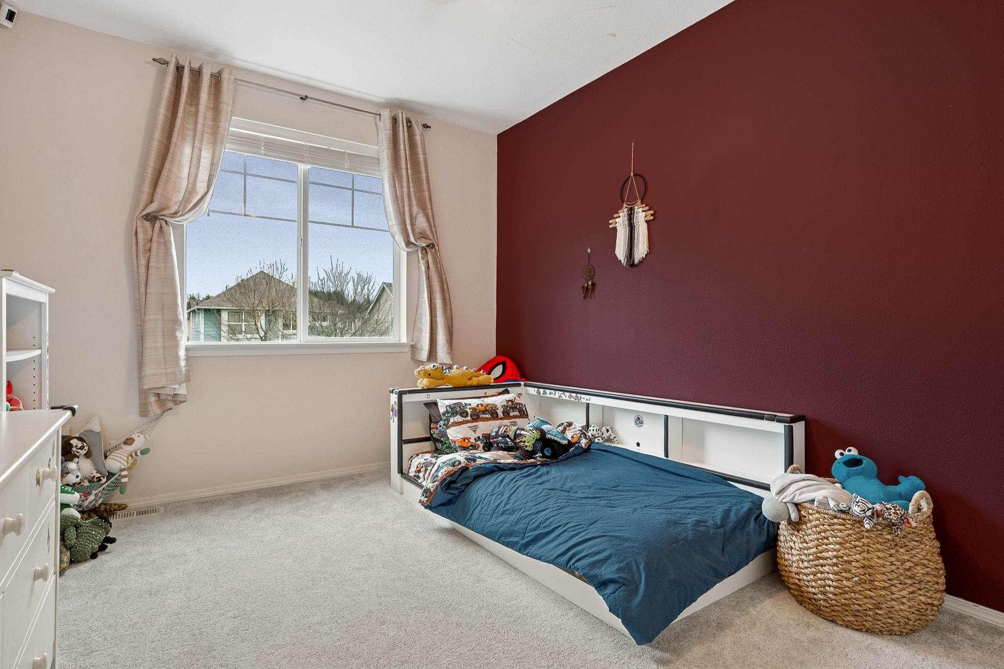 8549 Webster Drive NE, Lacey, WA 98516