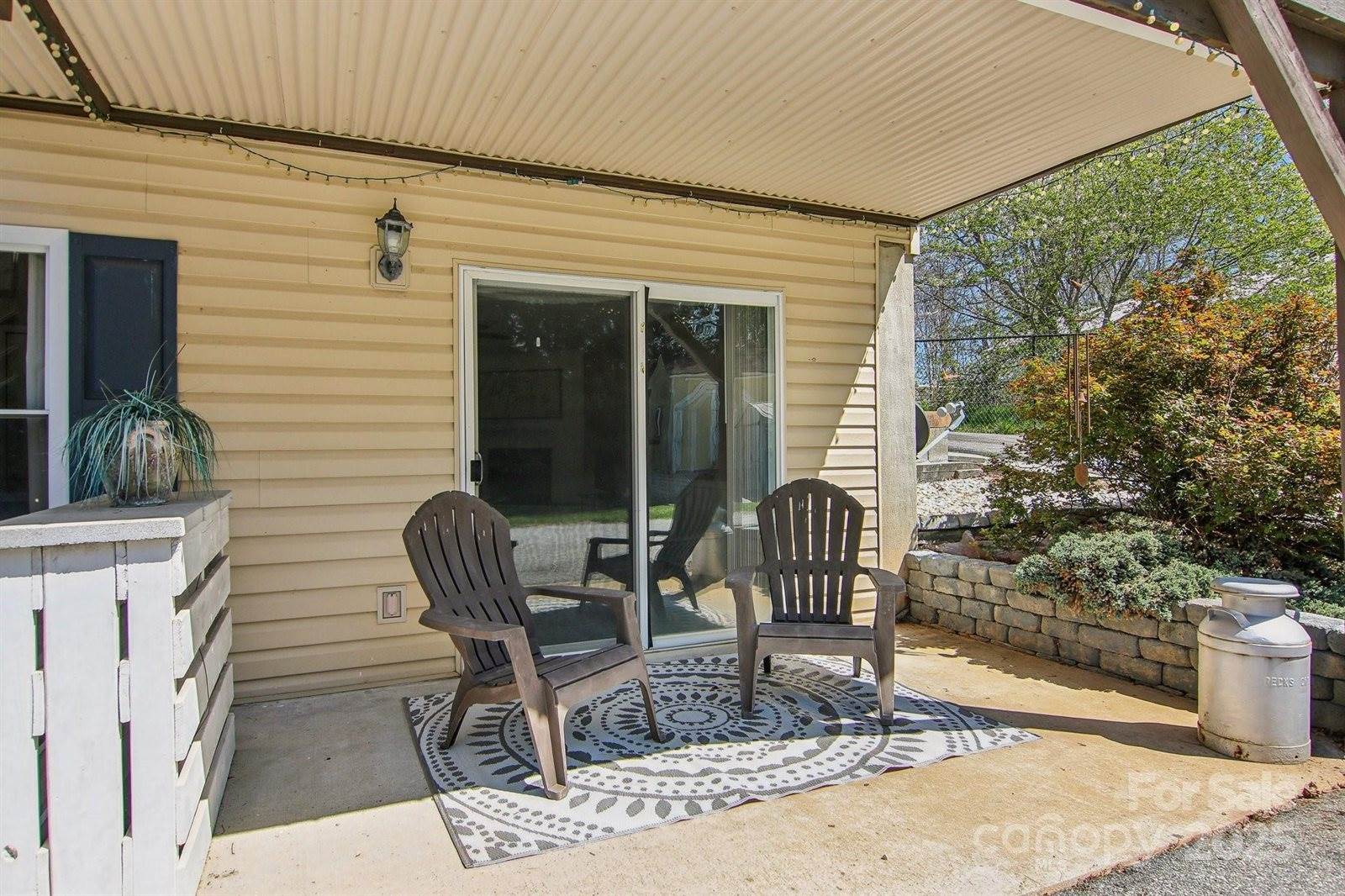 11 Haven Crest Lane, Fletcher, NC 28732