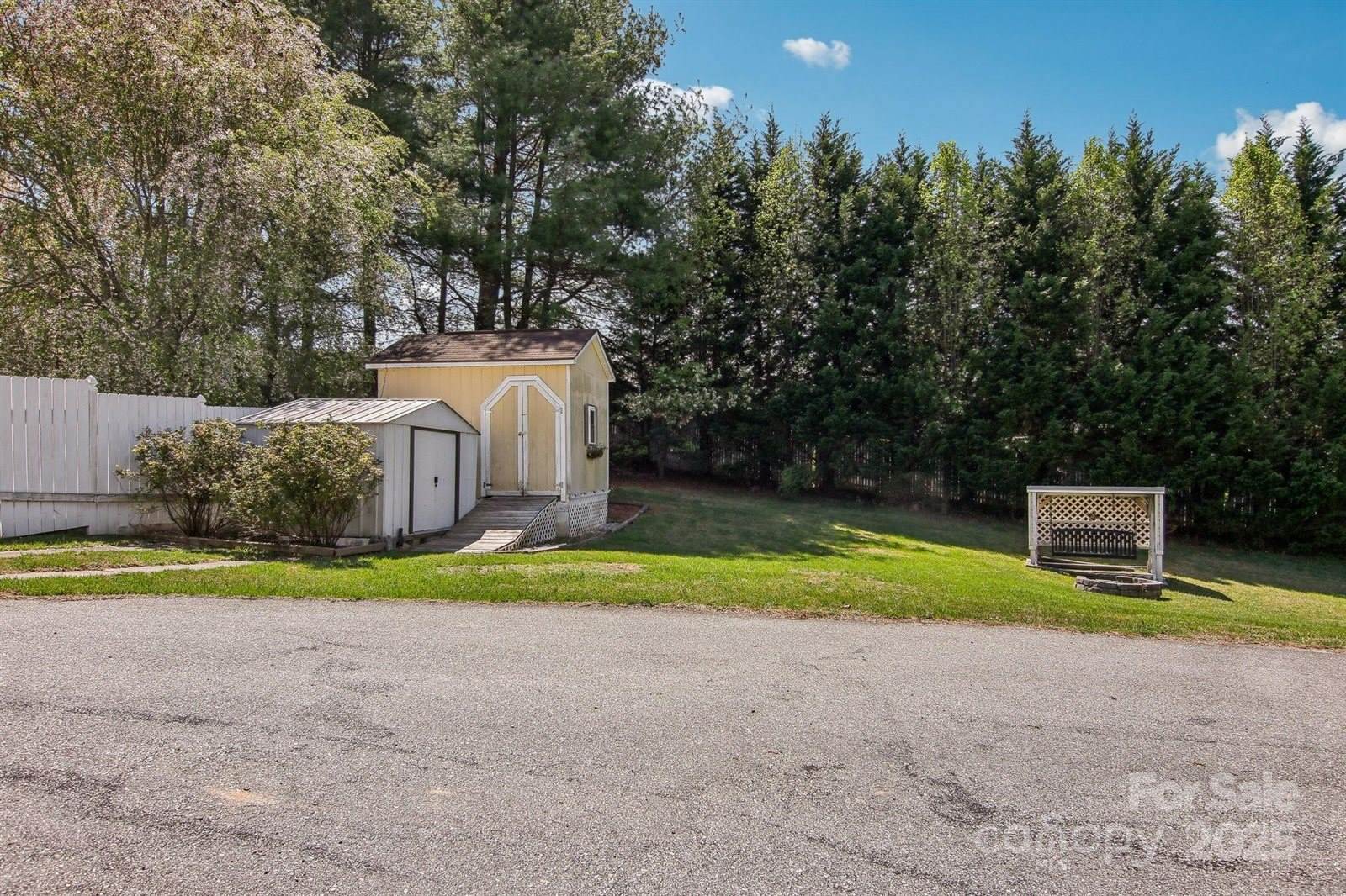 11 Haven Crest Lane, Fletcher, NC 28732