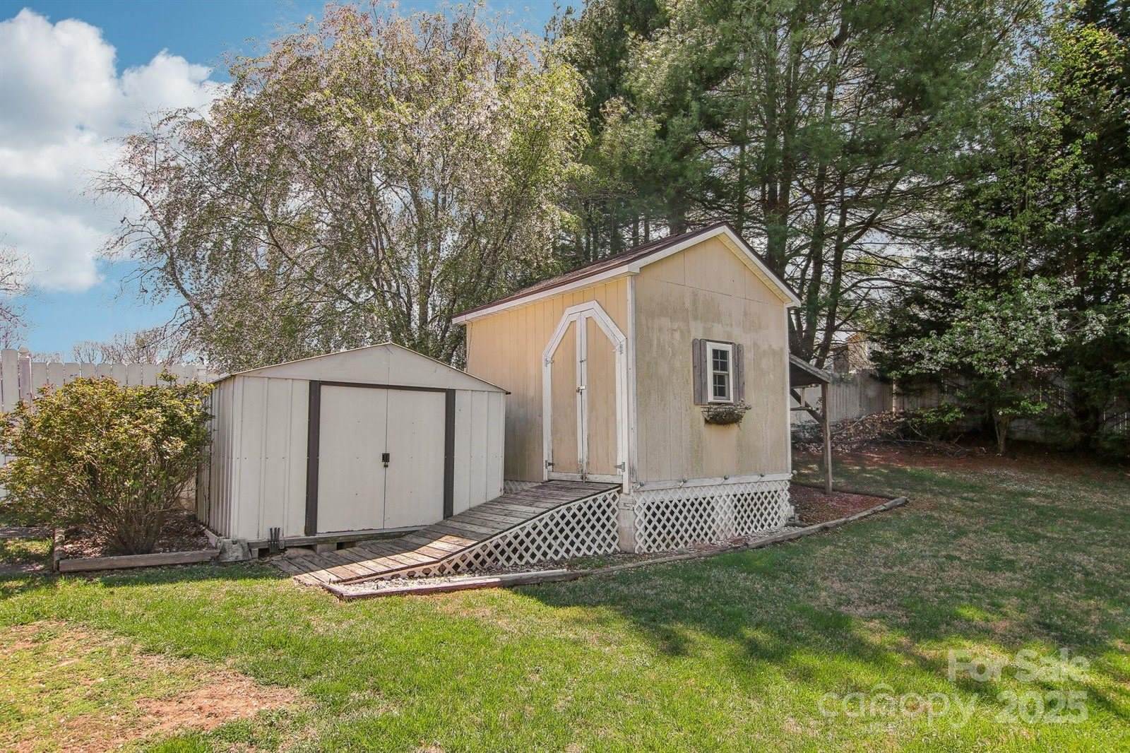 11 Haven Crest Lane, Fletcher, NC 28732