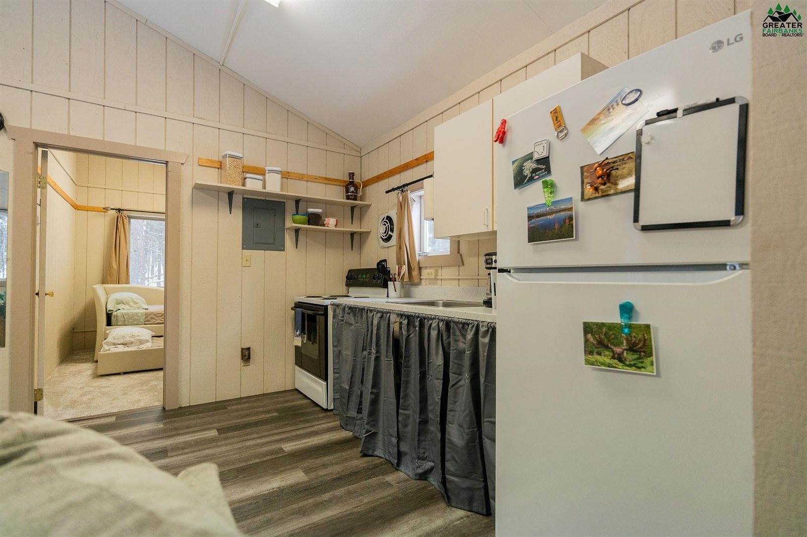 561 Nature Trail, Fairbanks, AK 99709