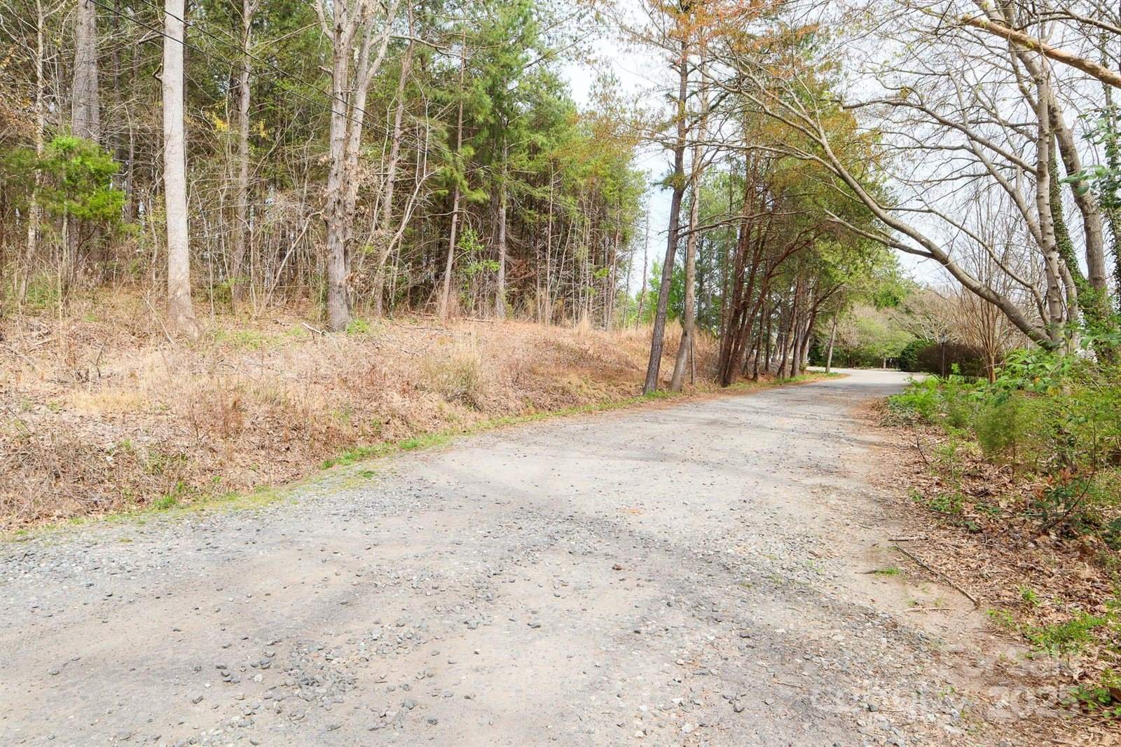 00 1st Street NE, #6, Hickory, NC 28601