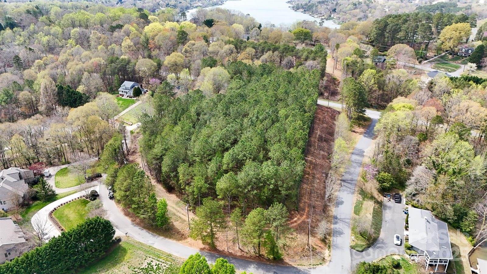 00 1st Street NE, #6, Hickory, NC 28601