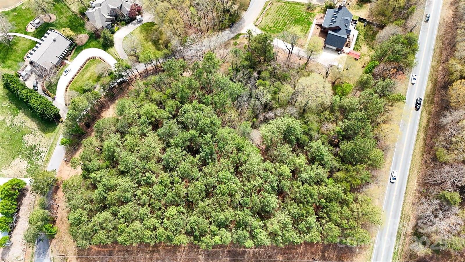 00 1st Street NE, #5, Hickory, NC 28601