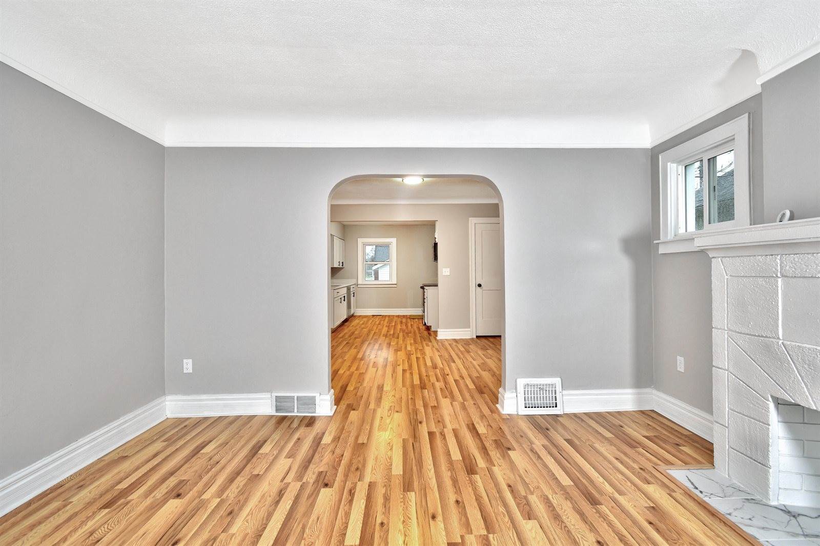 345 East Goulson Avenue, Hazel Park, MI 48030
