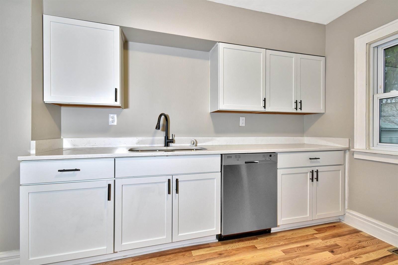 345 East Goulson Avenue, Hazel Park, MI 48030