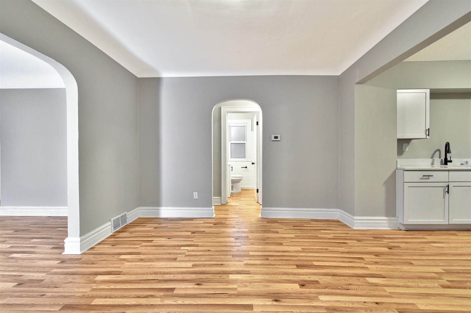 345 East Goulson Avenue, Hazel Park, MI 48030