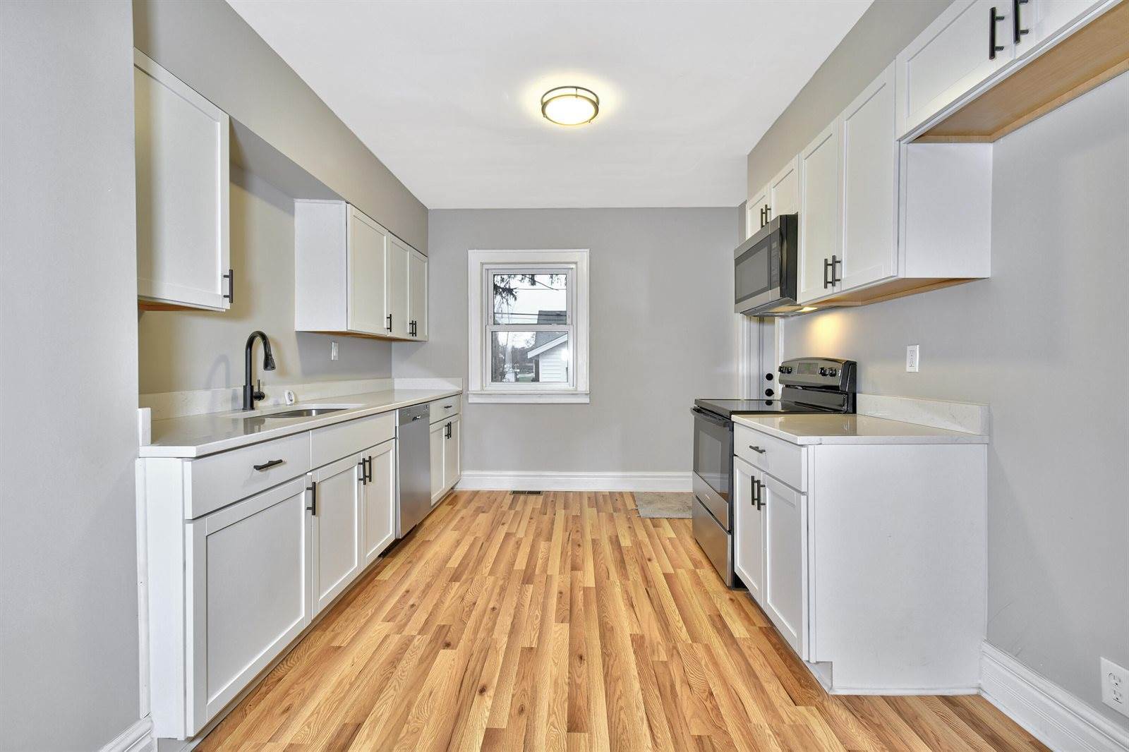 345 East Goulson Avenue, Hazel Park, MI 48030