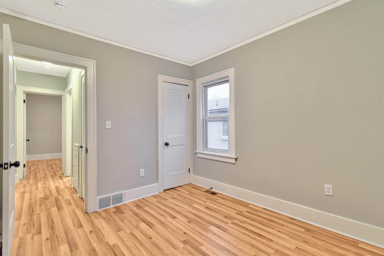 345 East Goulson Avenue, Hazel Park, MI 48030
