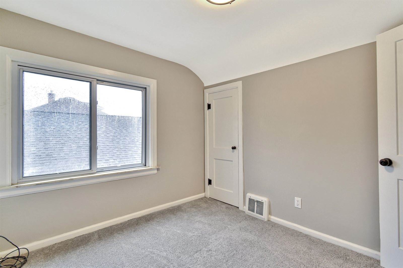 345 East Goulson Avenue, Hazel Park, MI 48030