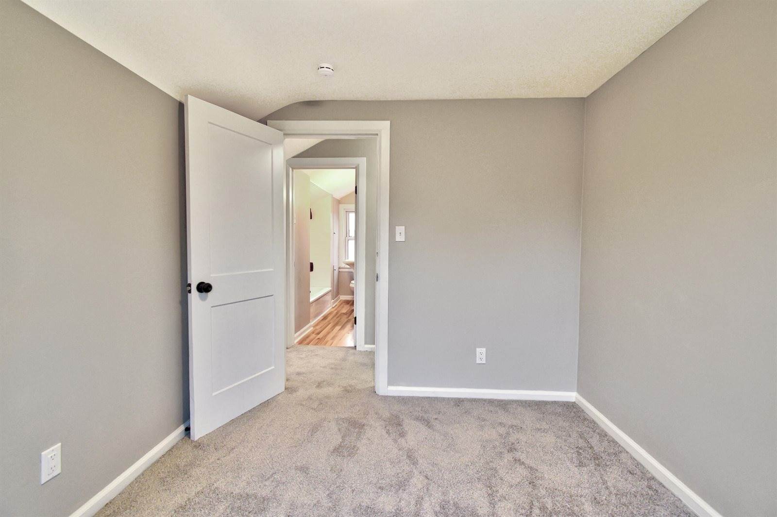345 East Goulson Avenue, Hazel Park, MI 48030