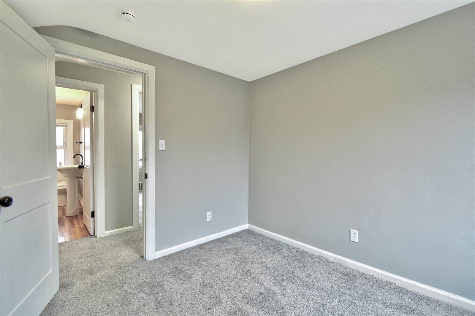 345 East Goulson Avenue, Hazel Park, MI 48030