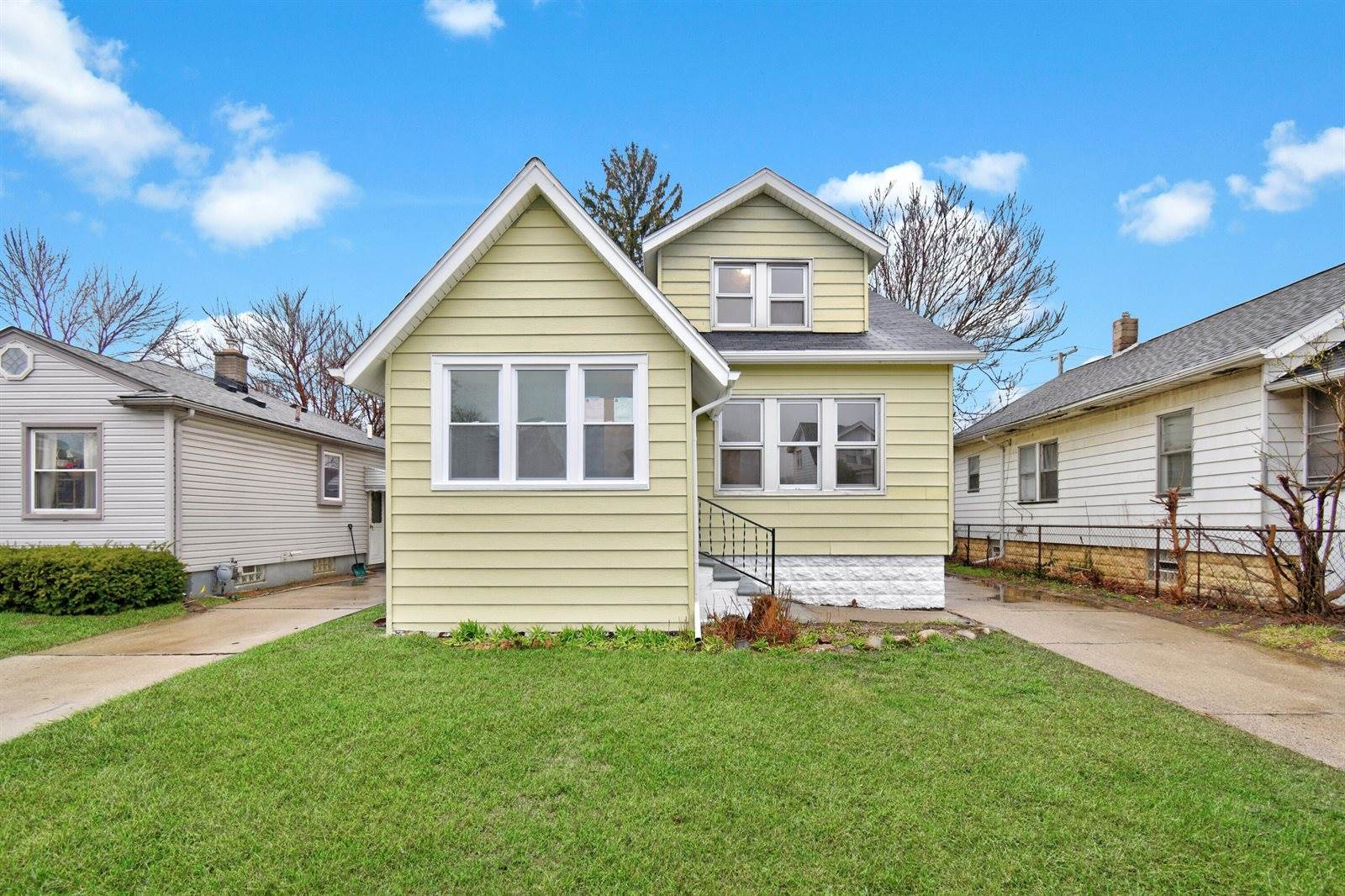 345 East Goulson Avenue, Hazel Park, MI 48030