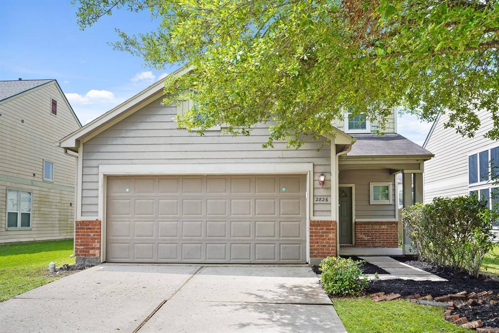 2826 Feather Green Trail, Fresno, TX 77545