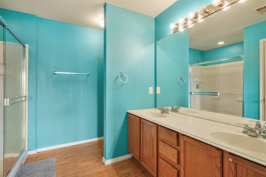 2826 Feather Green Trail, Fresno, TX 77545