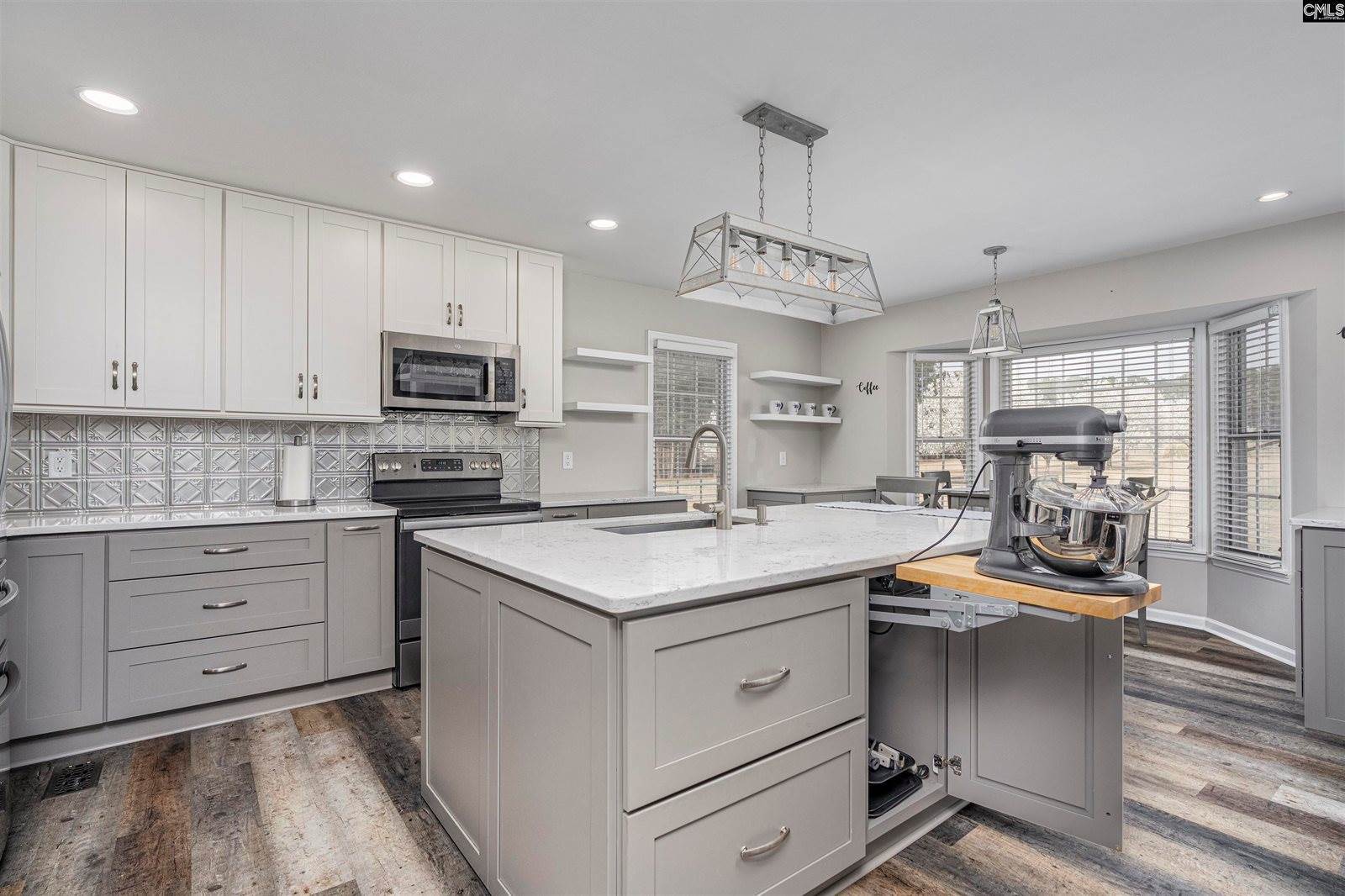 14 Carol Ct, Ridgeway, SC 29130
