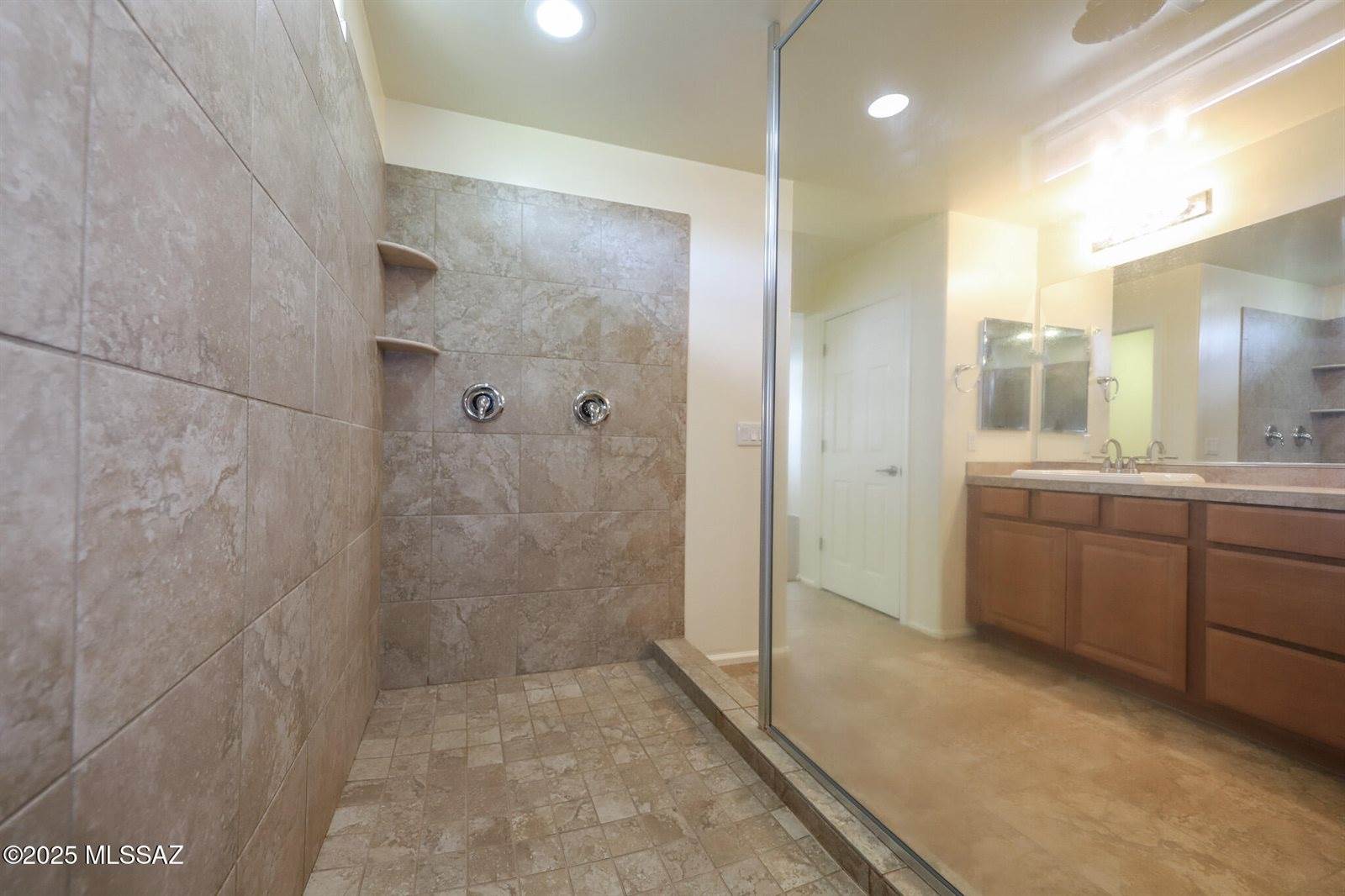 10478 South Cutting Horse Drive, Vail, AZ 85641