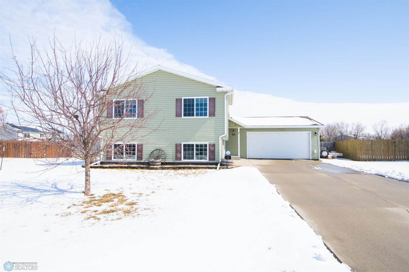 361 Maple Pointe Boulevard, Mapleton, ND 58059