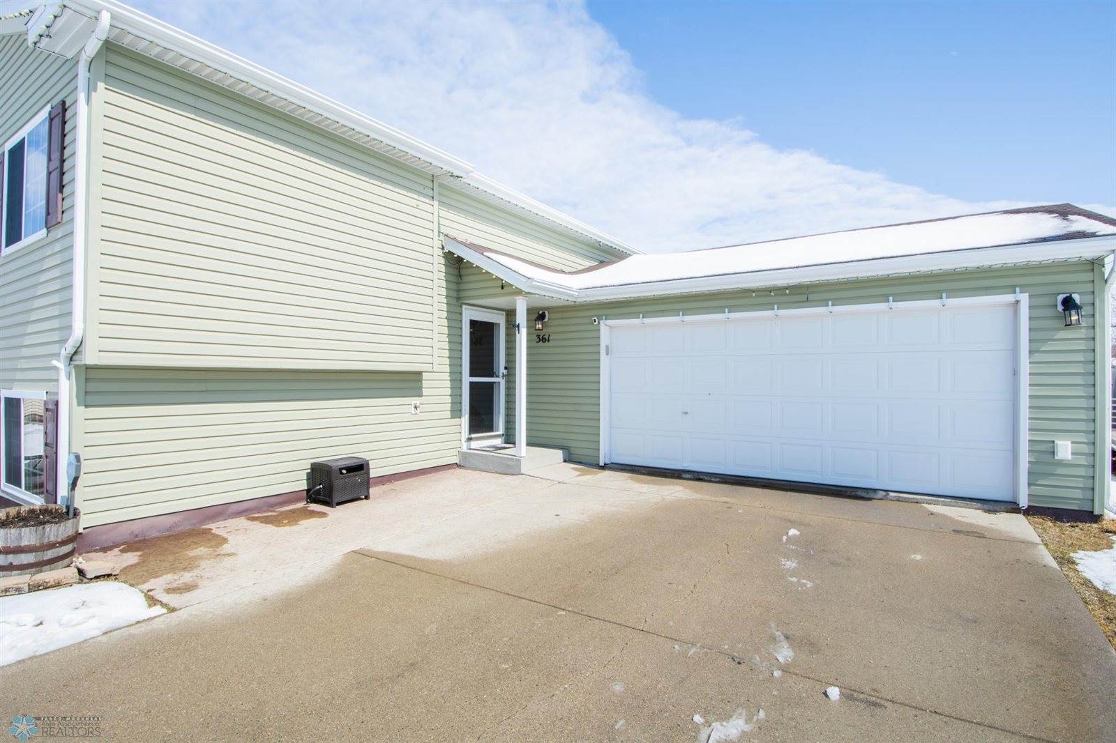 361 Maple Pointe Boulevard, Mapleton, ND 58059