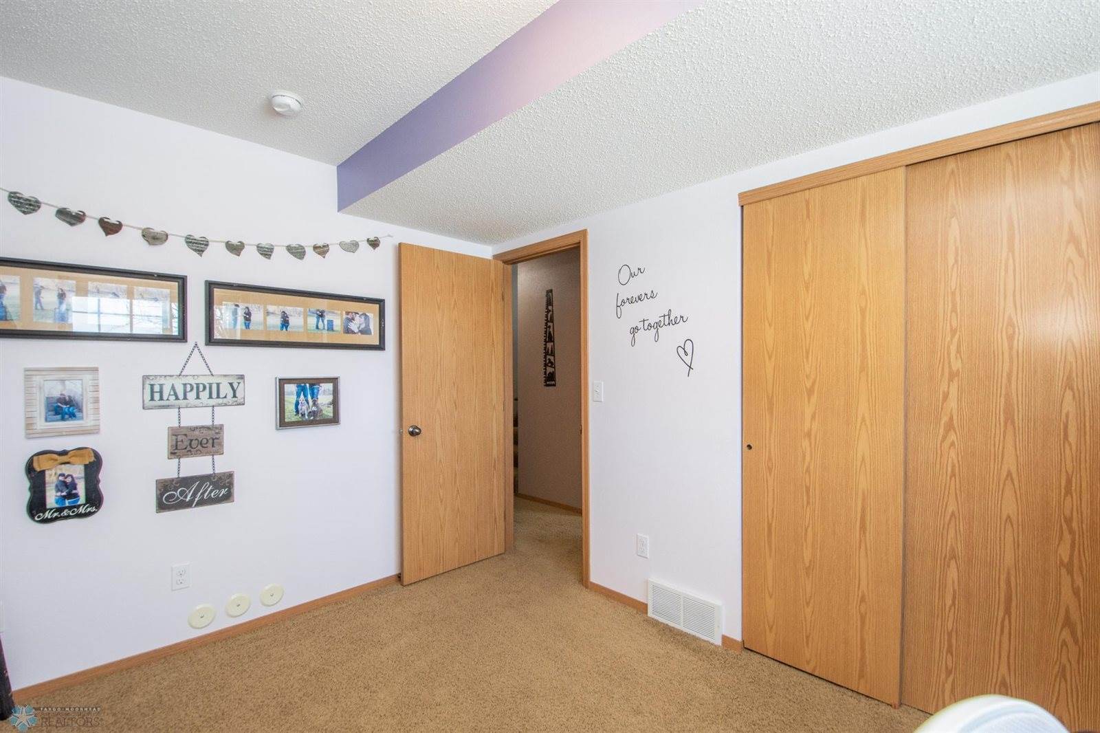 361 Maple Pointe Boulevard, Mapleton, ND 58059